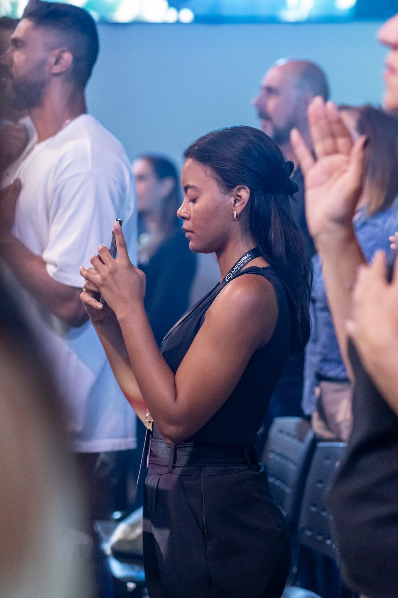 Captação íntima durante culto